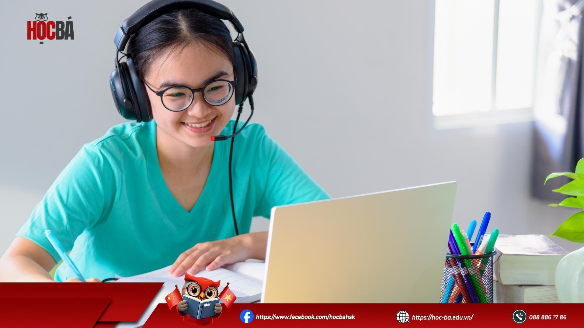 thí sinh luyện nghe đề h51006